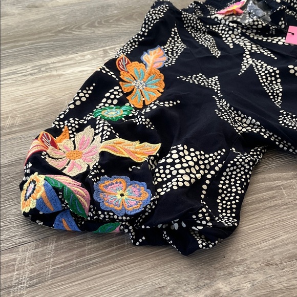 THML Blue Blouse with Colorful Embroidery New with tag Sizes Medium - Picture 7 of 12